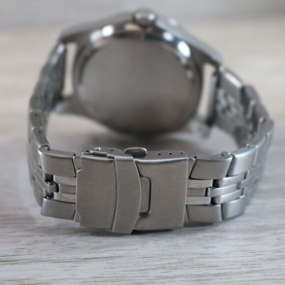 Invicta Men's Day Date Watch – Pre-Owned, New Battery, Round, Blue - Picture 6 of 10